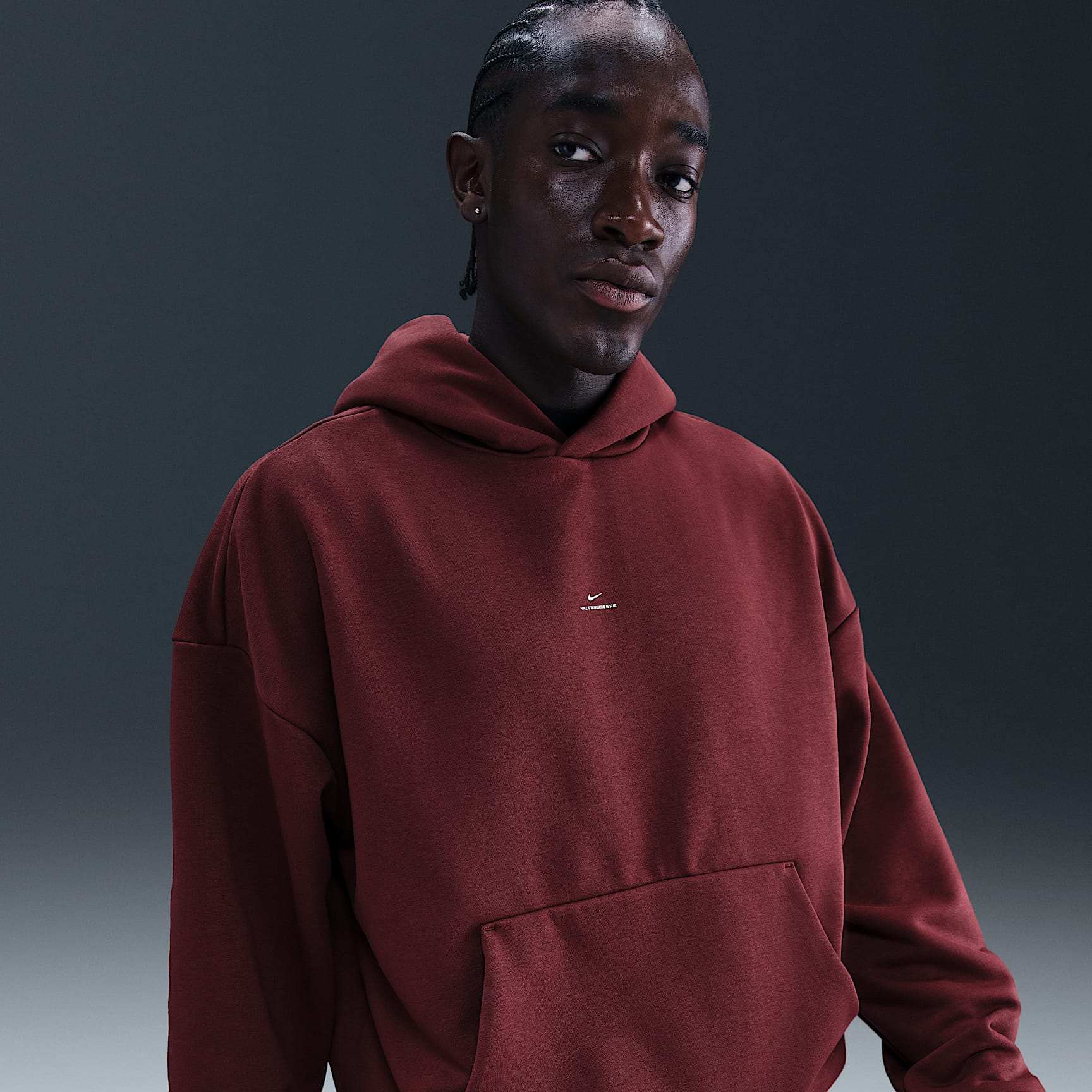 Nike Standard Issue Men's Therma-FIT Brushed Basketball Pullover